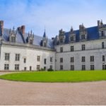 Visiting Amboise : esplanade of the Amboise castle